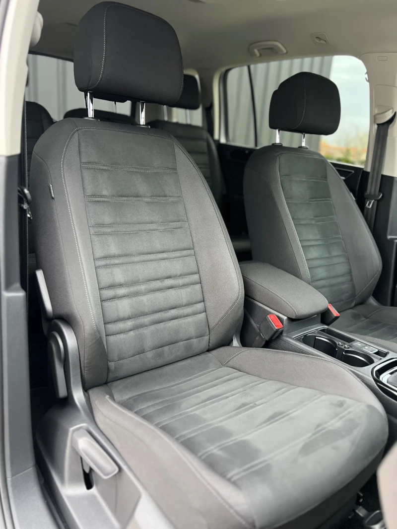 VW Touran HIGHLINE МАТРИКС ФАРОВЕ КАМЕРА МАСАЖИ , снимка 17 - Автомобили и джипове - 49673233