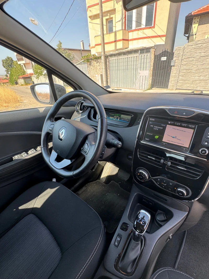 Renault Zoe 41kw 90 к.с. 50000 км пробег. Собствена батерия, снимка 2 - Автомобили и джипове - 51915109