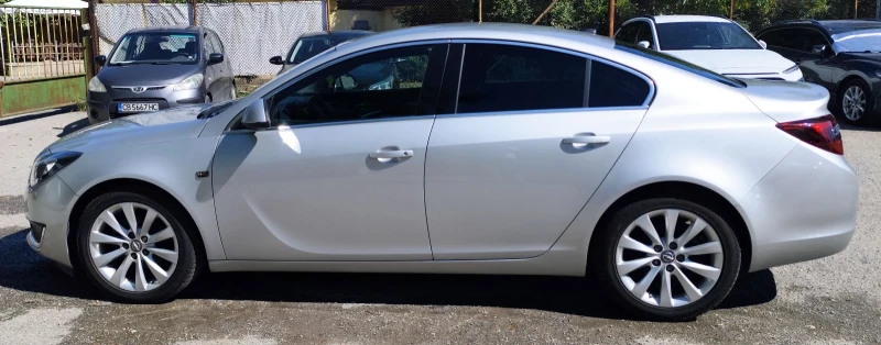 Opel Insignia 2.0 CDTI/Ecotec Facelift/Navigation , снимка 6 - Автомобили и джипове - 51970992