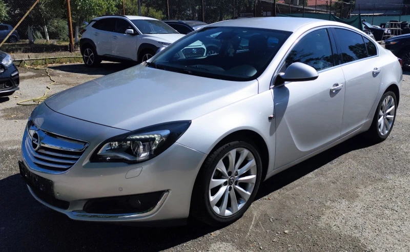 Opel Insignia 2.0 CDTI/Ecotec Facelift/Navigation , снимка 7 - Автомобили и джипове - 51970992