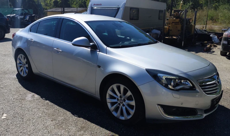 Opel Insignia 2.0 CDTI/Ecotec Facelift/Navigation , снимка 2 - Автомобили и джипове - 51970992