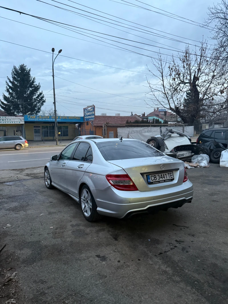 Mercedes-Benz C 200, снимка 3 - Автомобили и джипове - 52834447