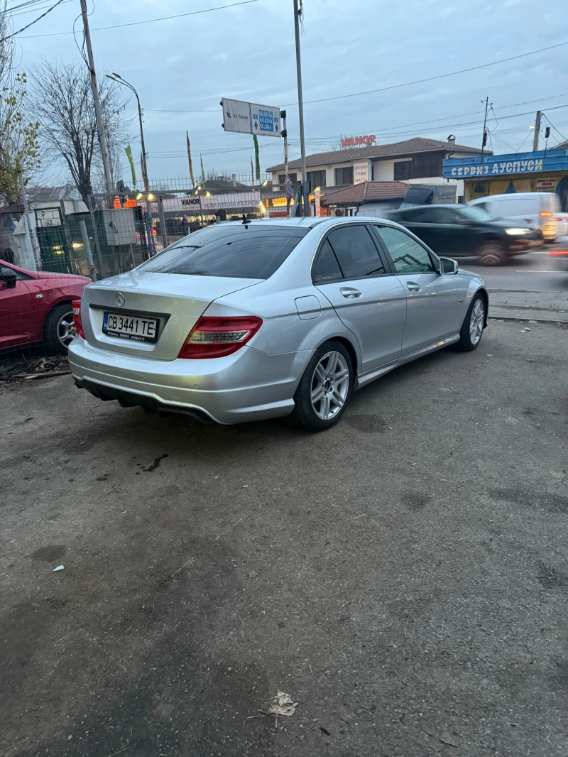 Mercedes-Benz C 200, снимка 4 - Автомобили и джипове - 52834447