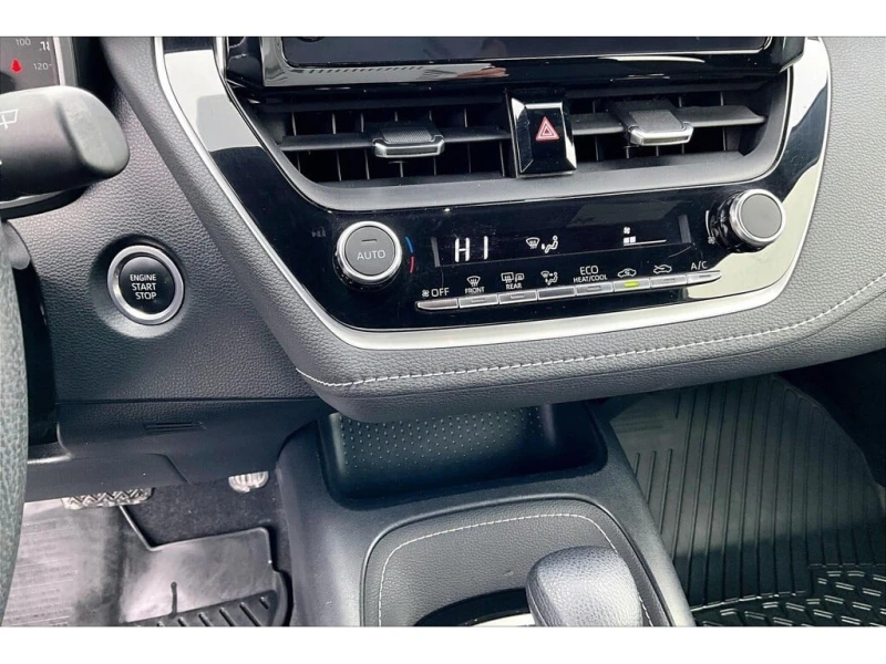 Toyota Corolla * Backup Camera | CarPlay | Great Value | SiriusXM, снимка 13 - Автомобили и джипове - 52926622