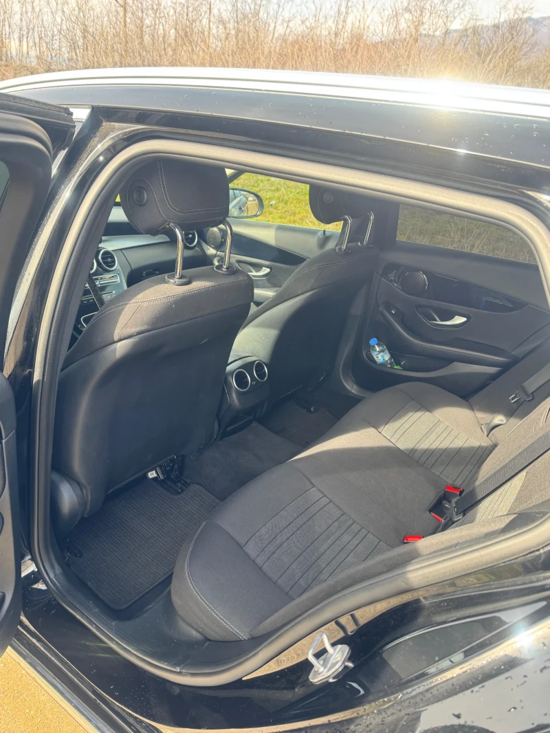 Mercedes-Benz C 220, снимка 9 - Автомобили и джипове - 53495252