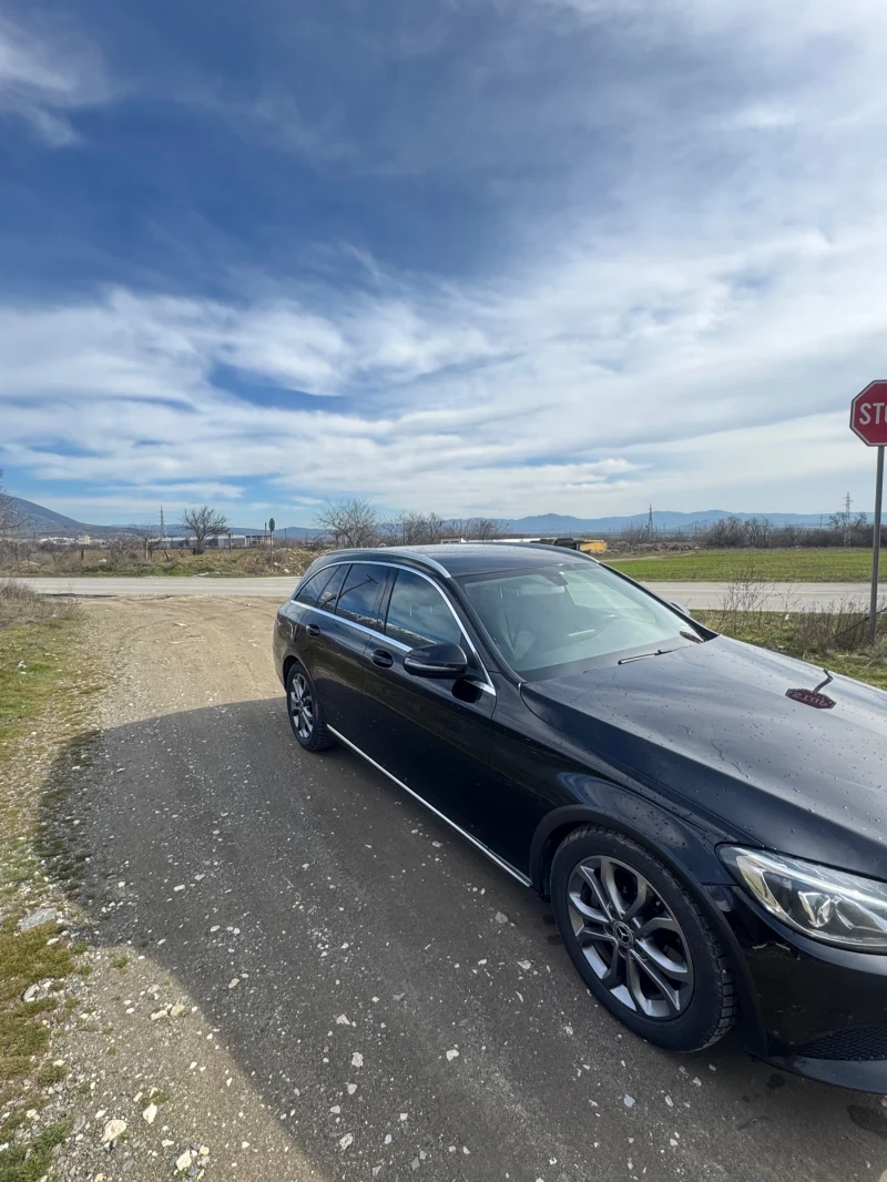Mercedes-Benz C 220, снимка 2 - Автомобили и джипове - 53495252