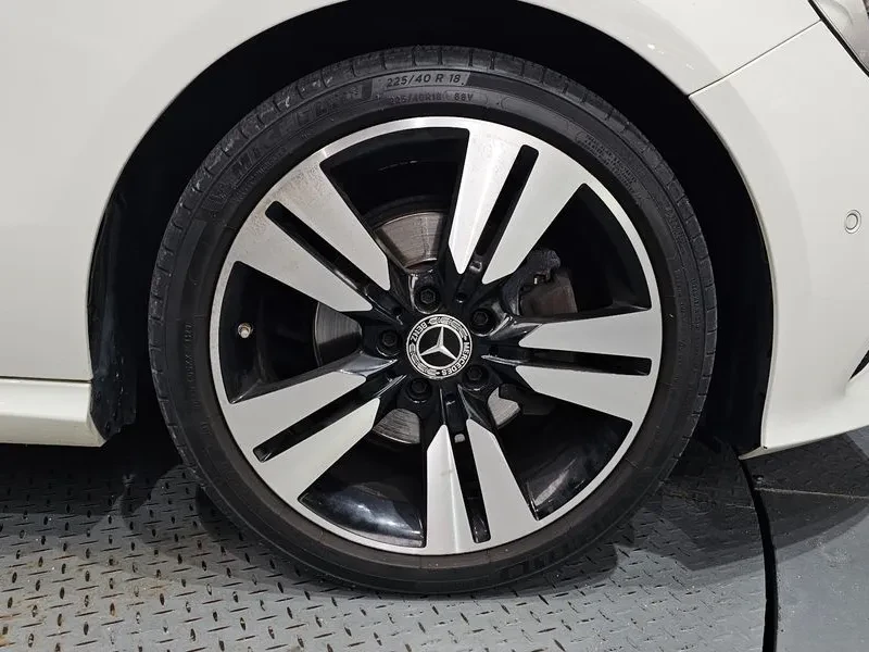 Mercedes-Benz A 200 W176, снимка 5 - Автомобили и джипове - 55830043