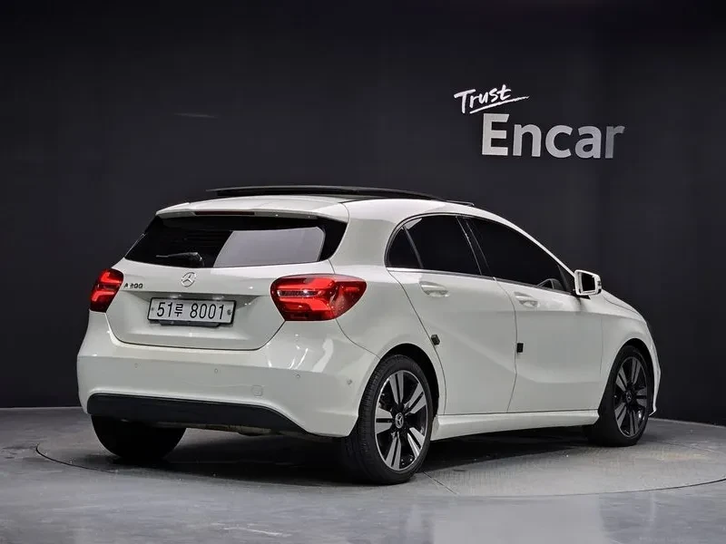 Mercedes-Benz A 200 W176, снимка 2 - Автомобили и джипове - 55830043