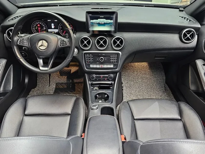 Mercedes-Benz A 200 W176, снимка 7 - Автомобили и джипове - 55830043