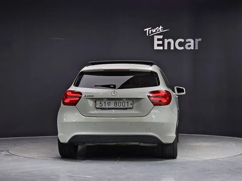 Mercedes-Benz A 200 W176, снимка 4 - Автомобили и джипове - 55830043