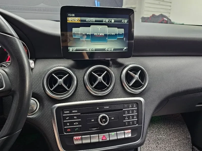 Mercedes-Benz A 200 W176, снимка 14 - Автомобили и джипове - 55830043