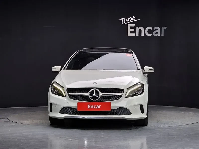 Mercedes-Benz A 200 W176, снимка 3 - Автомобили и джипове - 55830043