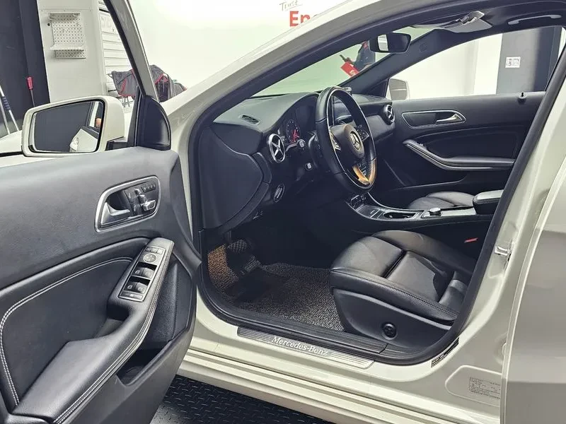 Mercedes-Benz A 200 W176, снимка 10 - Автомобили и джипове - 55830043