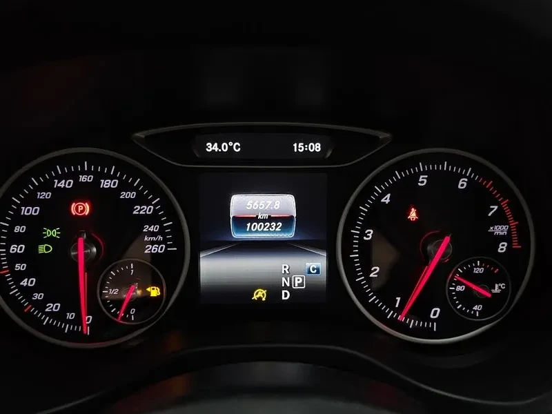 Mercedes-Benz A 200 W176, снимка 8 - Автомобили и джипове - 55830043