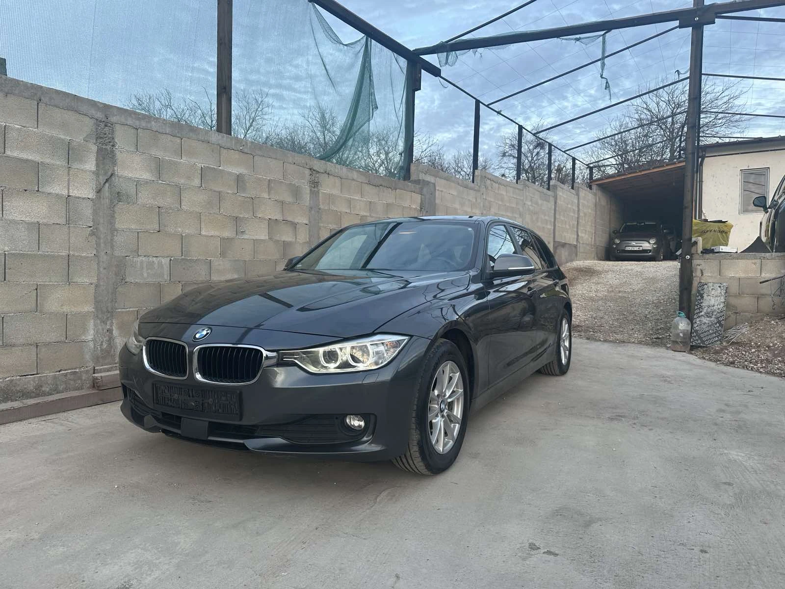 BMW 320 Кожа Подгрев Distronic Лизинг | Mobile.bg — изображение 1