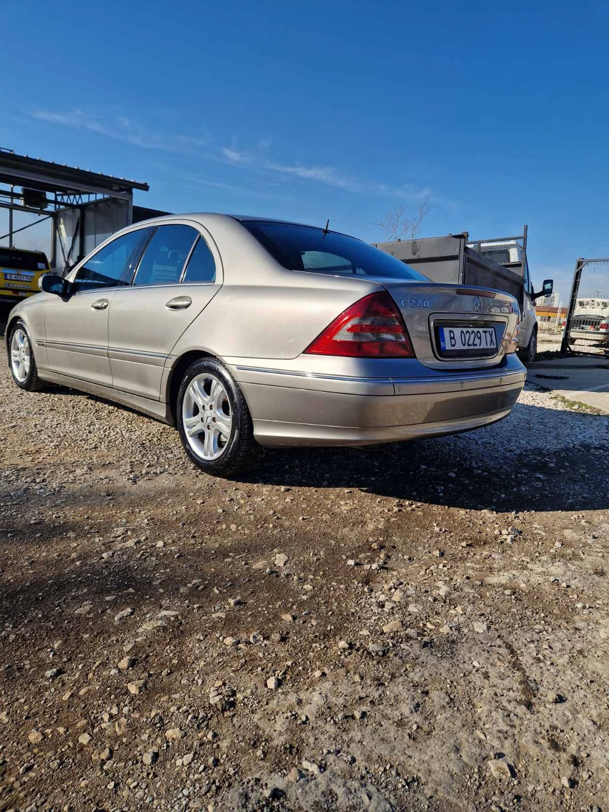 Mercedes-Benz C 220  - изображение 4