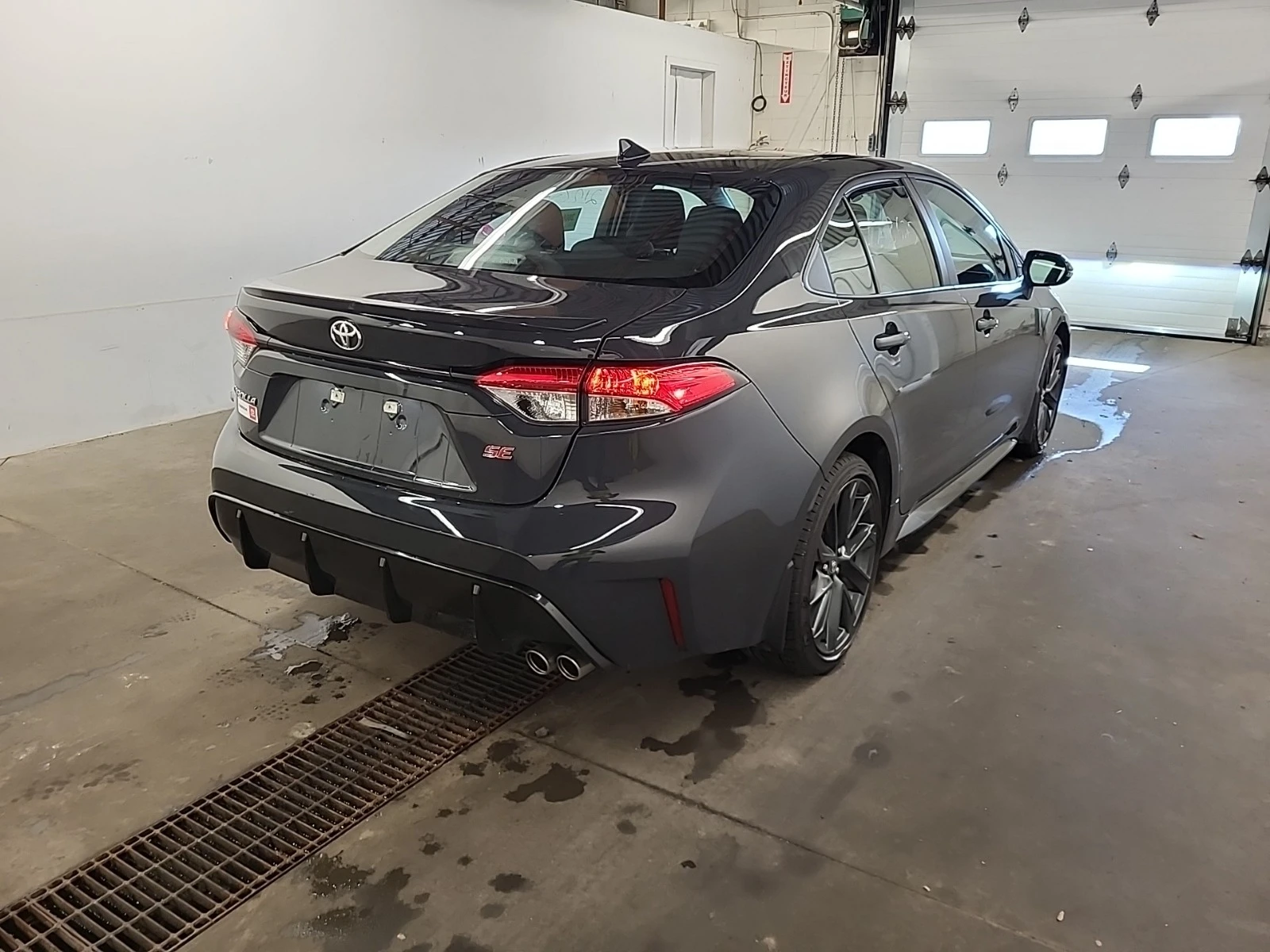 Toyota Corolla SE * * CARFAX * * АВТО КРЕДИТ * *  - изображение 4