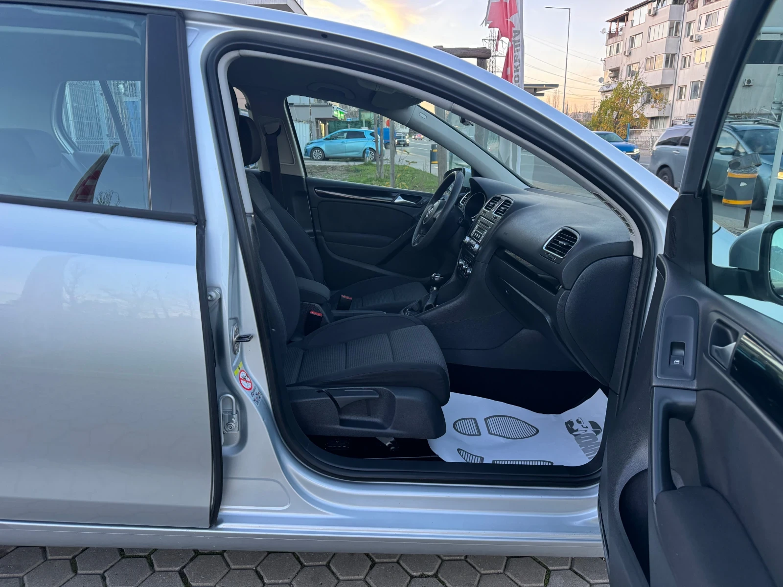 VW Golf 2.0TDi/140.. | Mobile.bg   11