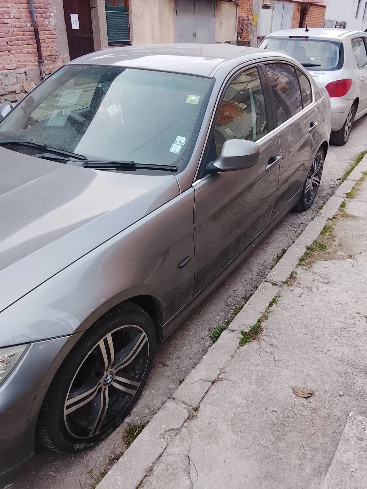 BMW 320, снимка 2 - Автомобили и джипове - 53757609