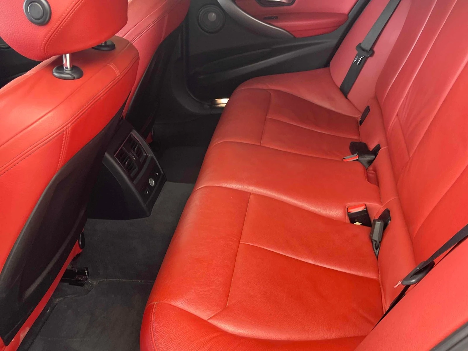 BMW 340 С РЕГИСТРАЦИЯ & АВТО КРЕДИТ, снимка 12 - Автомобили и джипове - 53900748