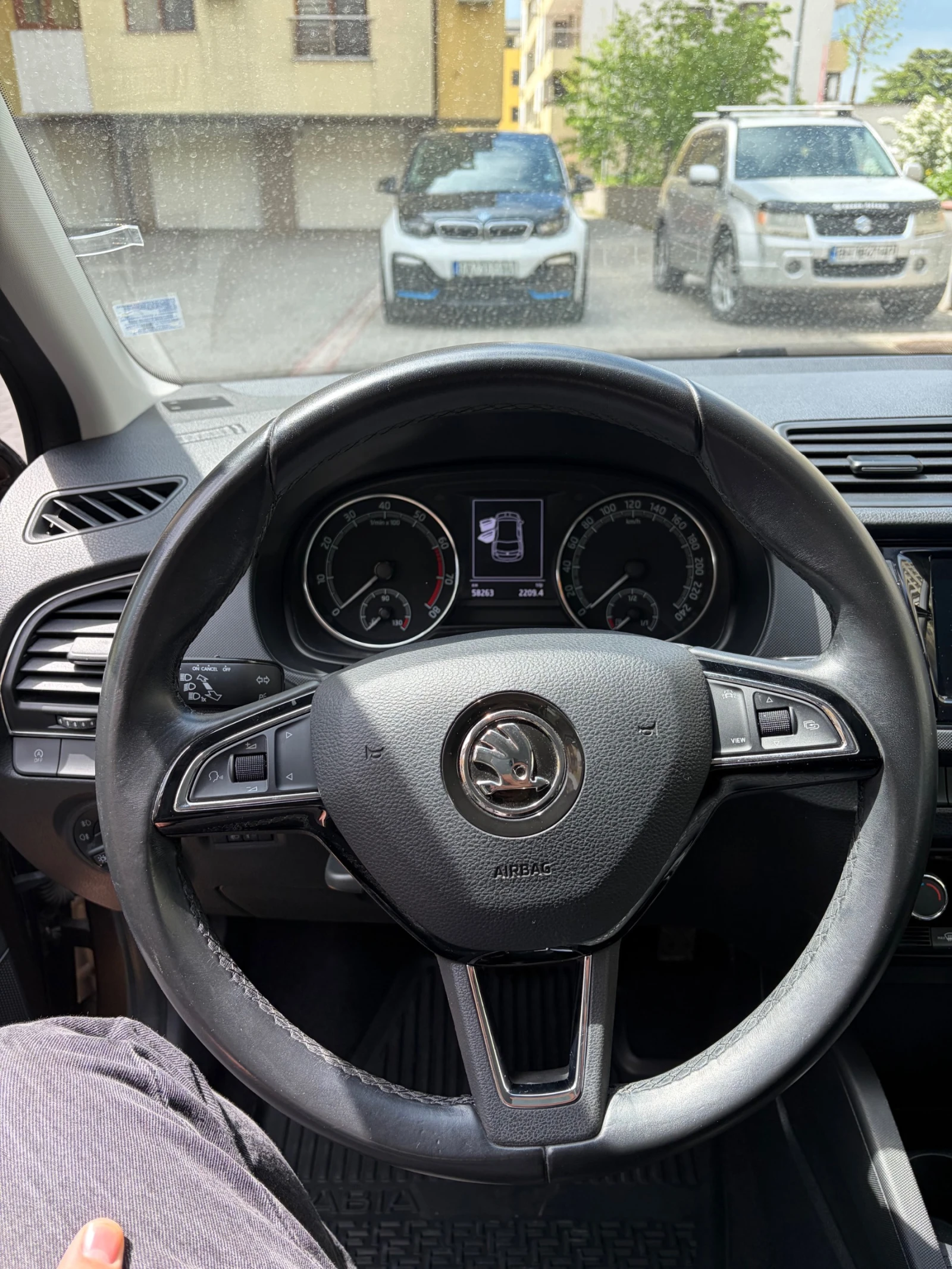 Skoda Fabia 1.0 TSI, снимка 7 - Автомобили и джипове - 54236518