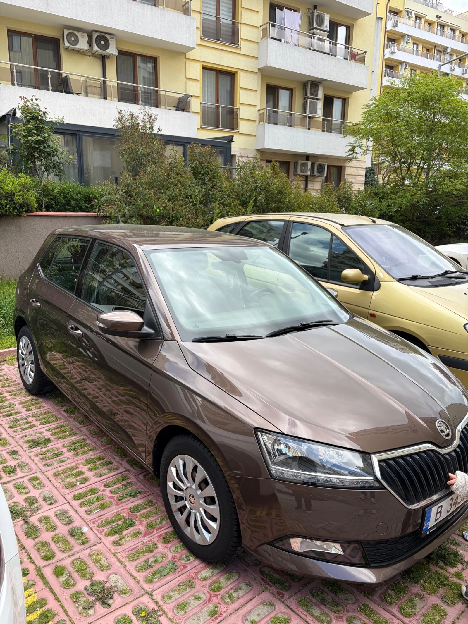 Skoda Fabia 1.0 TSI, снимка 2 - Автомобили и джипове - 54236518
