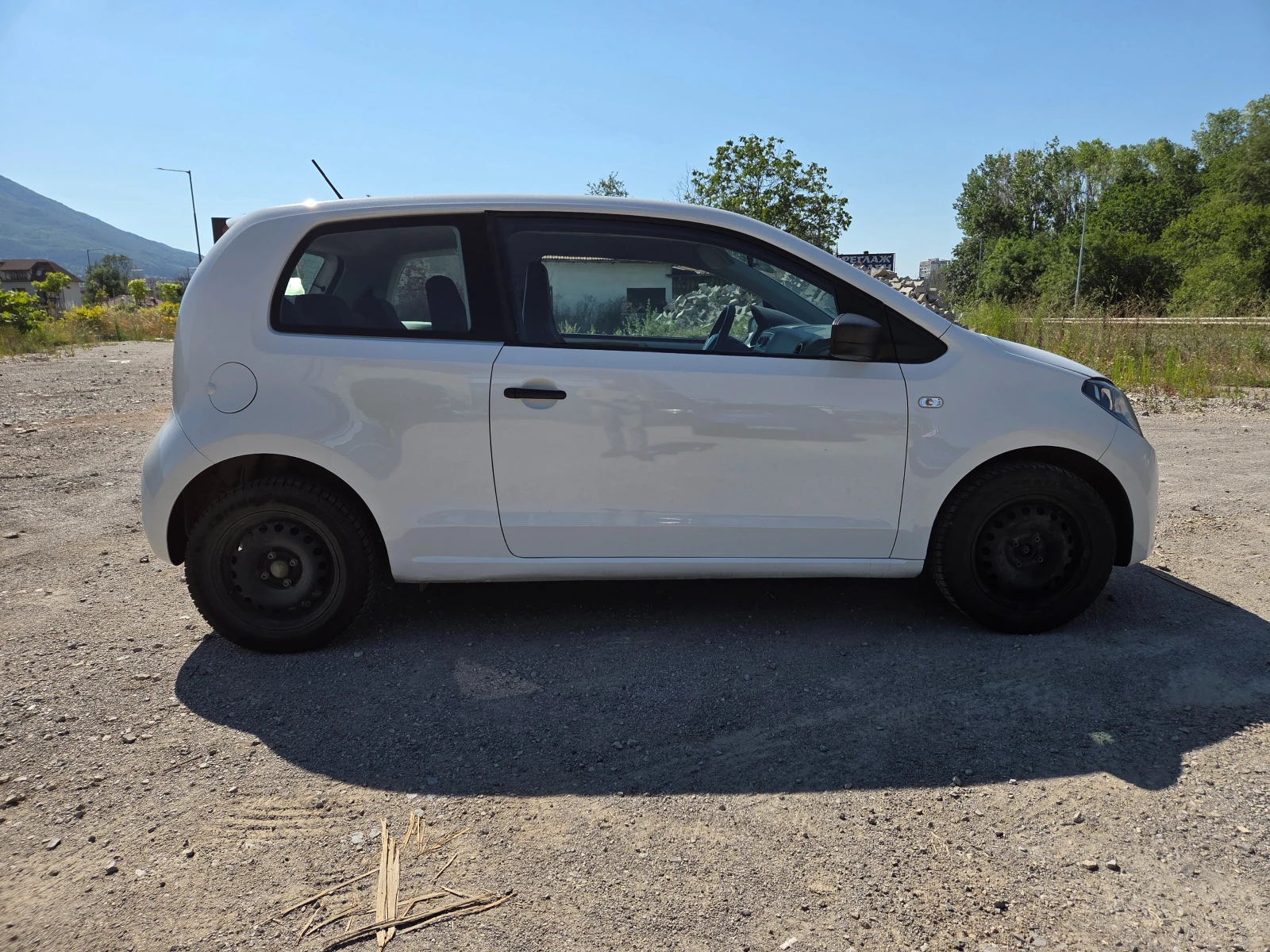 Seat Mii, снимка 4 - Автомобили и джипове - 55475526