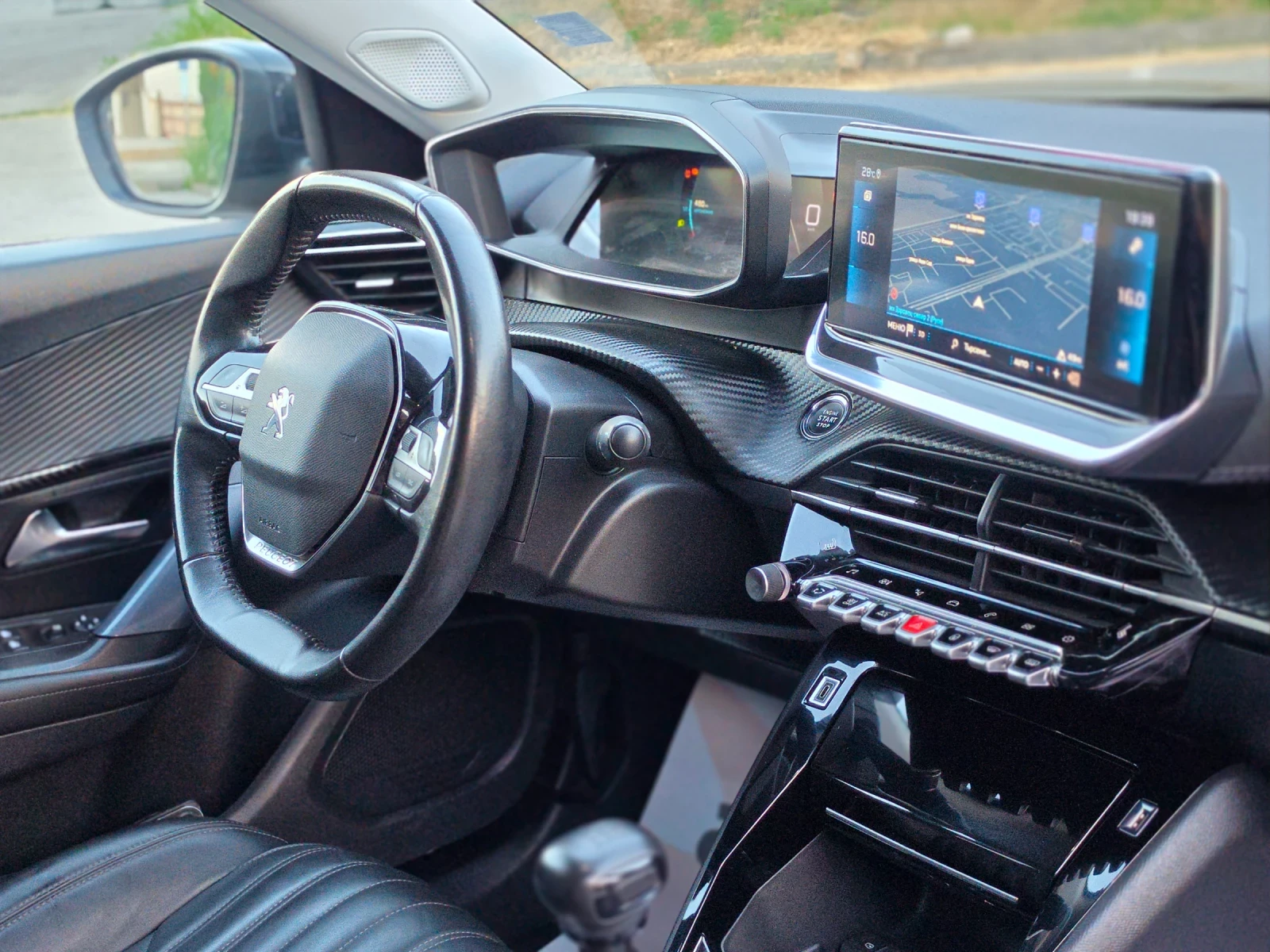Peugeot 2008 1.5HDI 110hp * КЛИМАТРОНИК * НАВИ * EURO 6D * , снимка 10 - Автомобили и джипове - 55063411