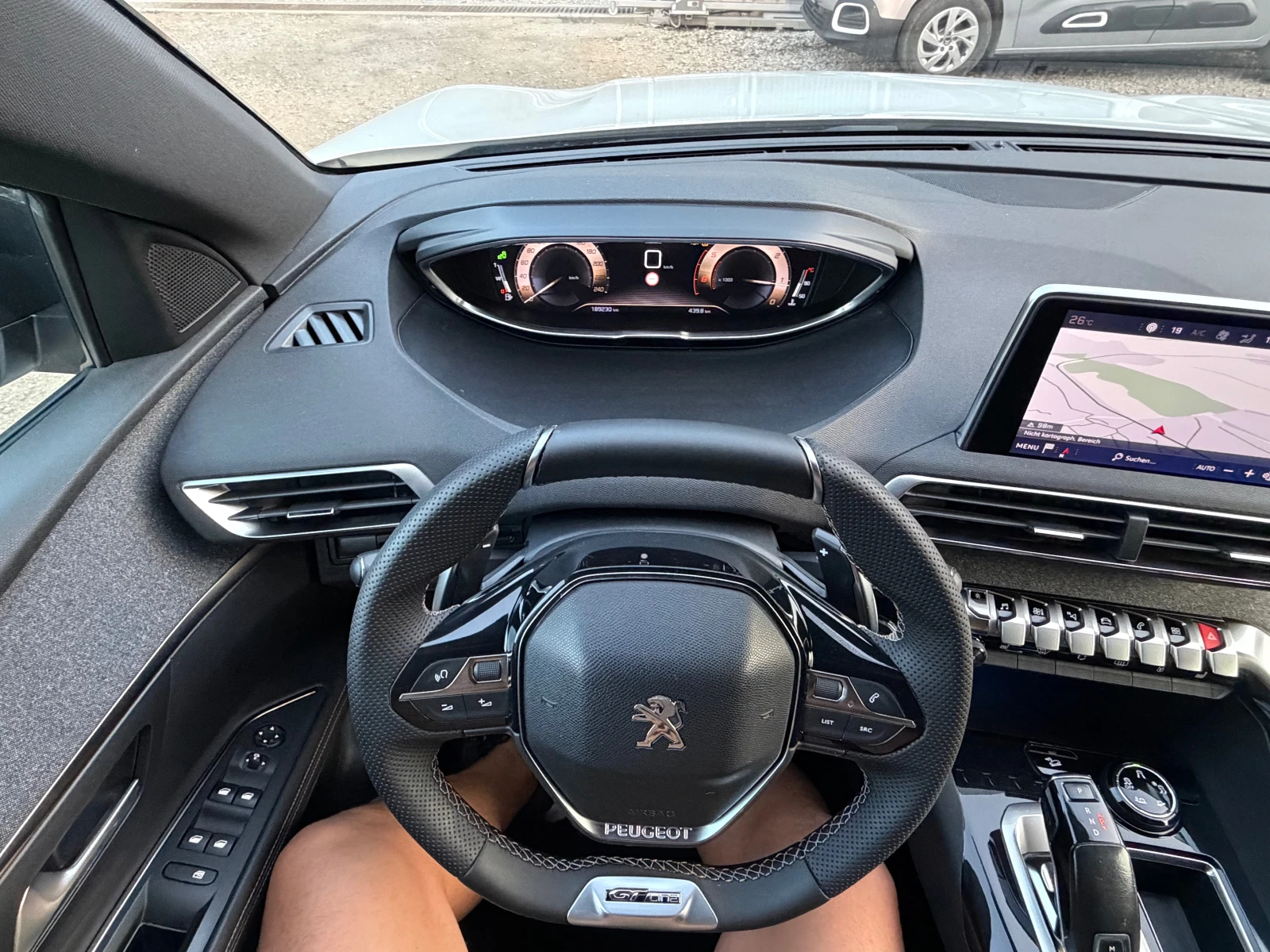 Peugeot 3008 1.5HDI* GT-LINE* Full* EA8, снимка 12 - Автомобили и джипове - 55179944
