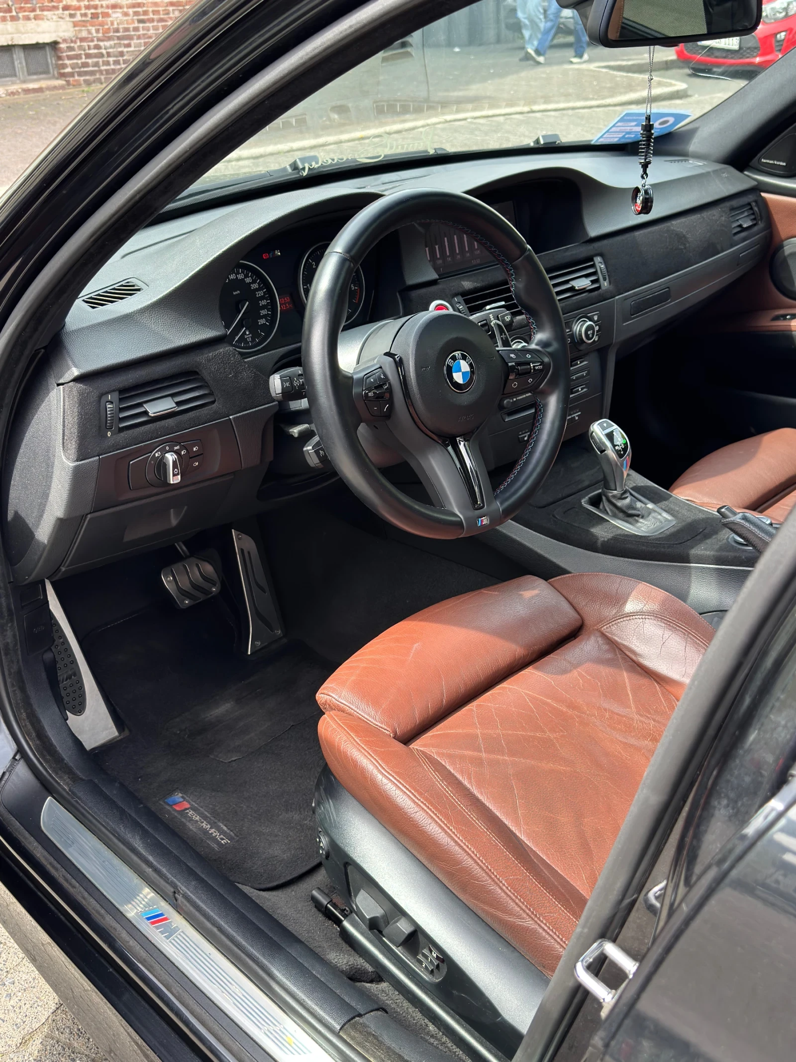 BMW 335, снимка 2 - Автомобили и джипове - 55270614