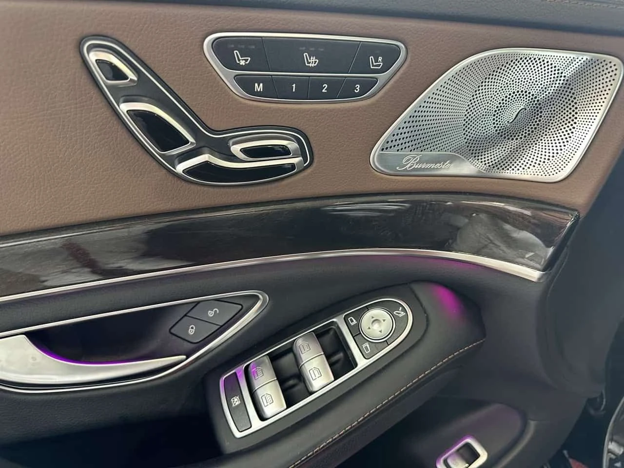 Mercedes-Benz S 560 * 4.0 V8 * Фиксирана цена до България * CARFAX * , снимка 17 - Автомобили и джипове - 55571738