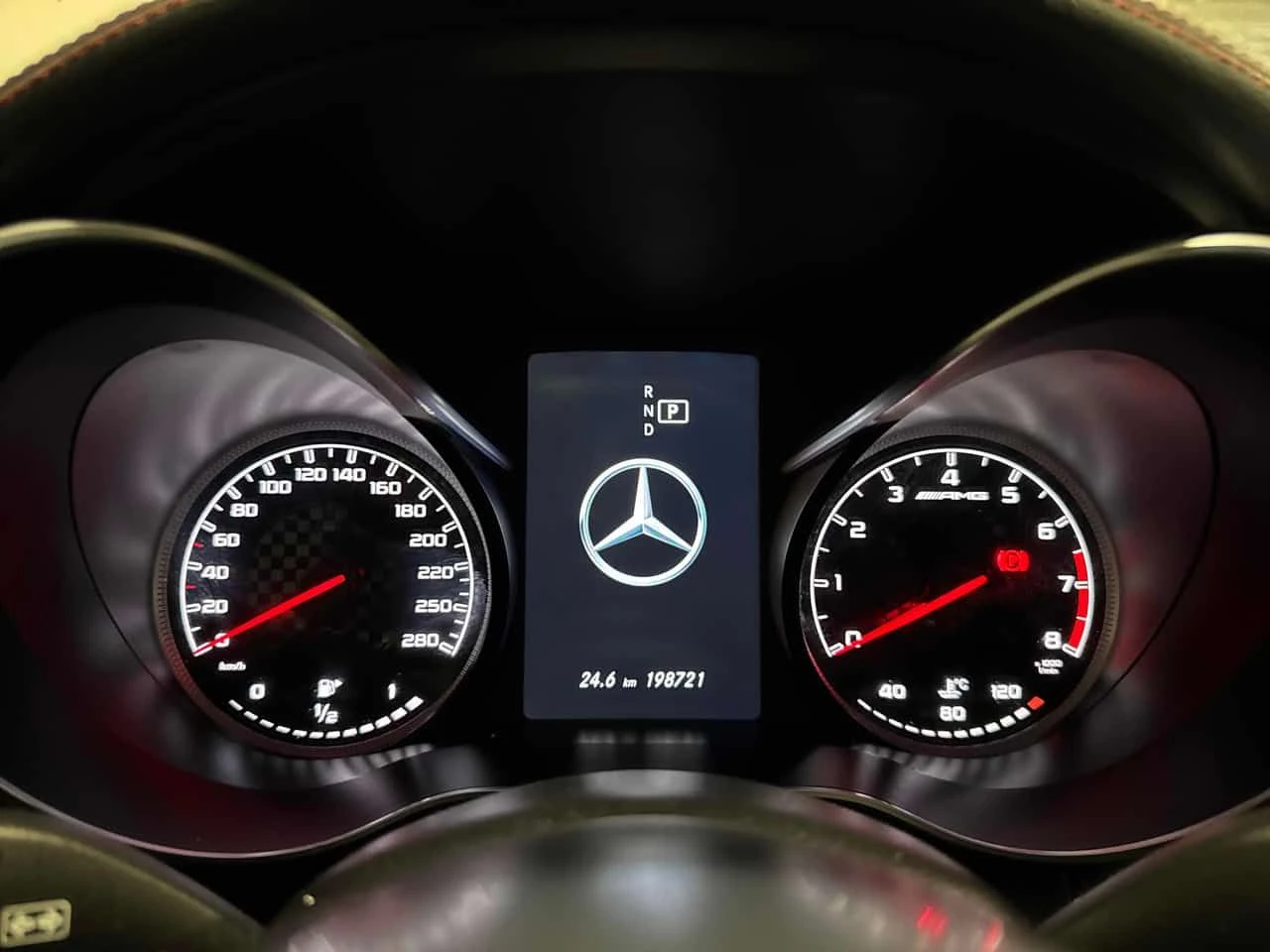 Mercedes-Benz C 43 AMG COUPE | CARFAX | АВТОФИНАНСИРАНЕ , снимка 8 - Автомобили и джипове - 55601363
