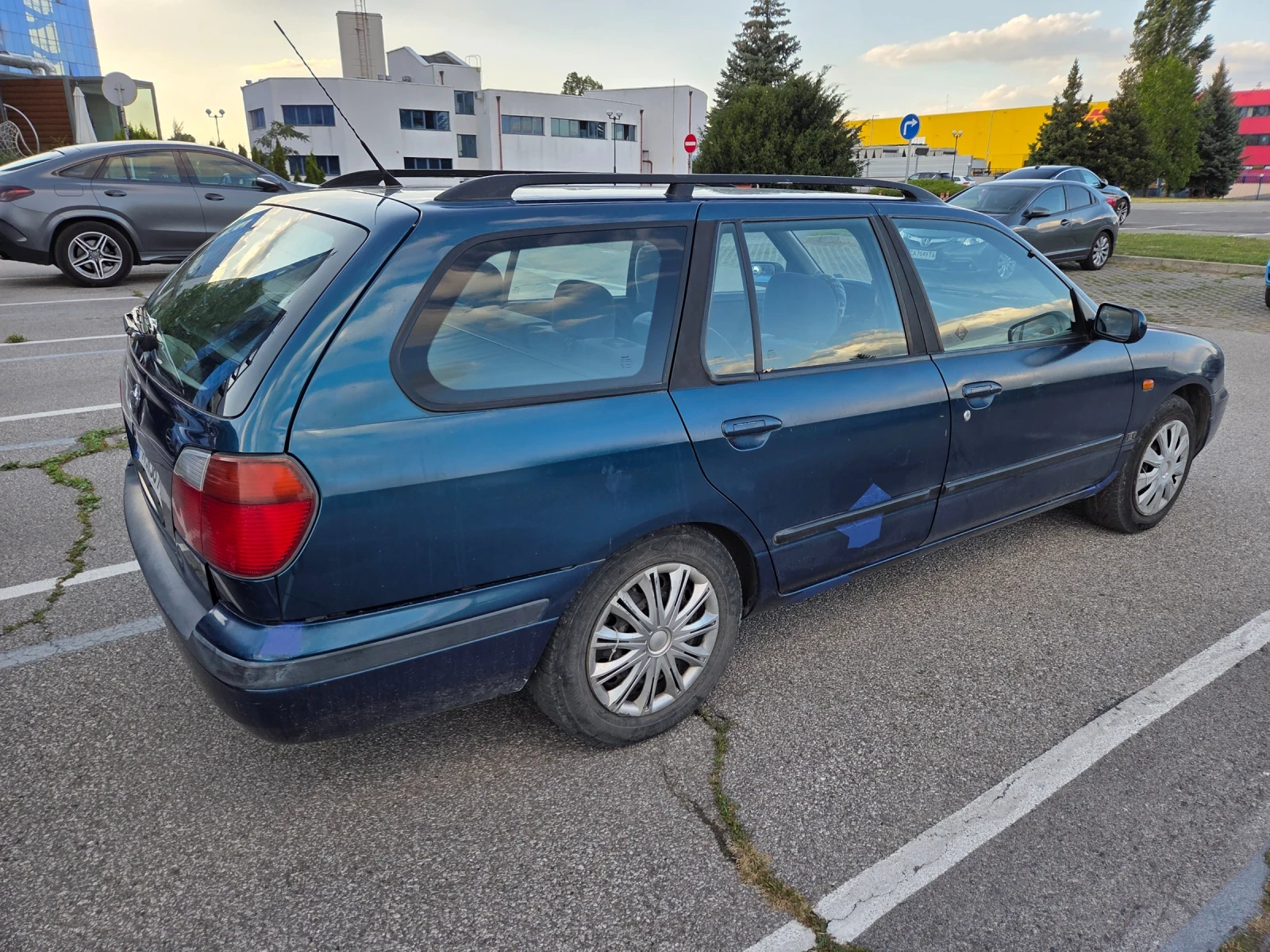 Nissan Primera, снимка 4 - Автомобили и джипове - 56073687