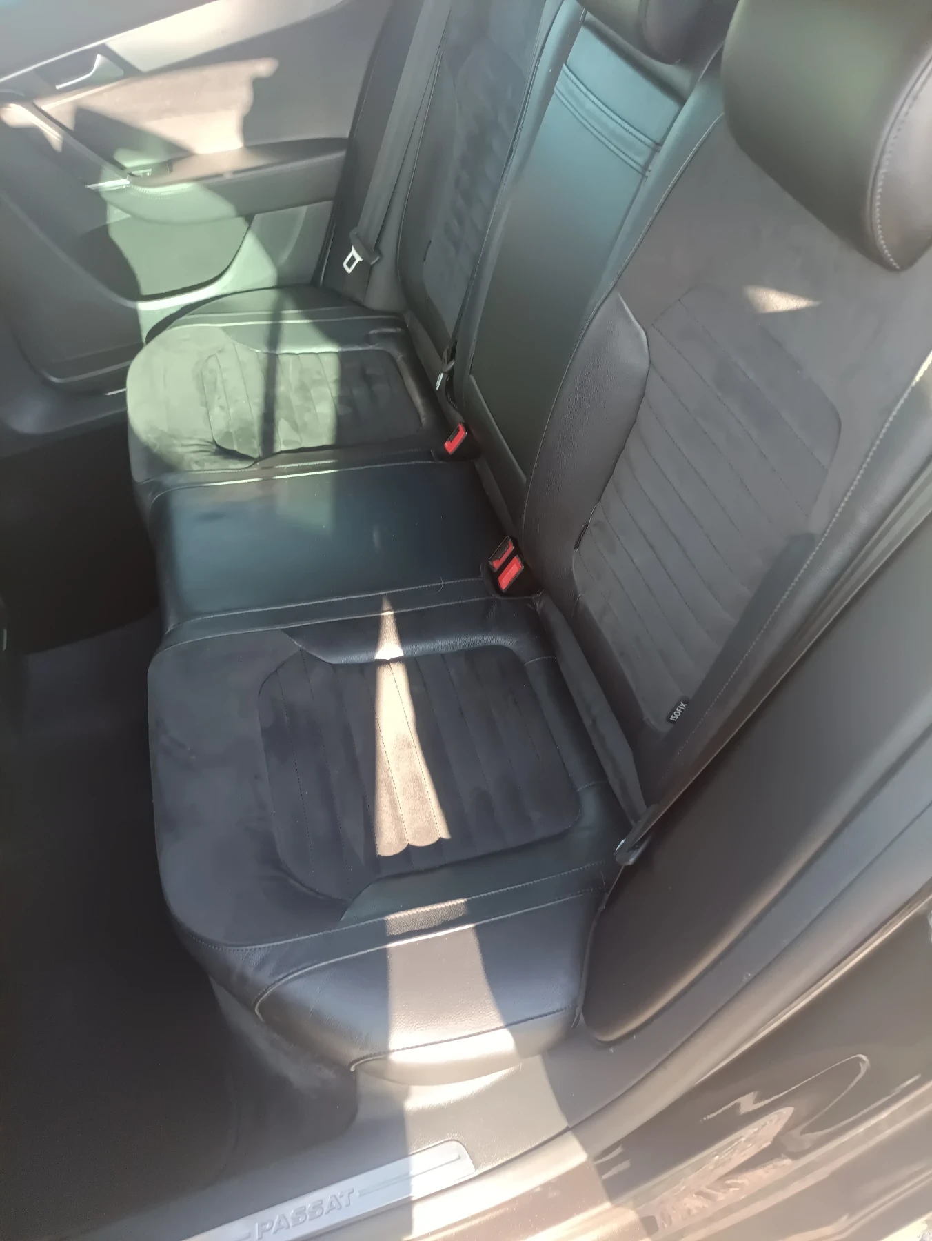 VW Passat B7 2.0 TDI 4 MOTION, снимка 13 - Автомобили и джипове - 56105381