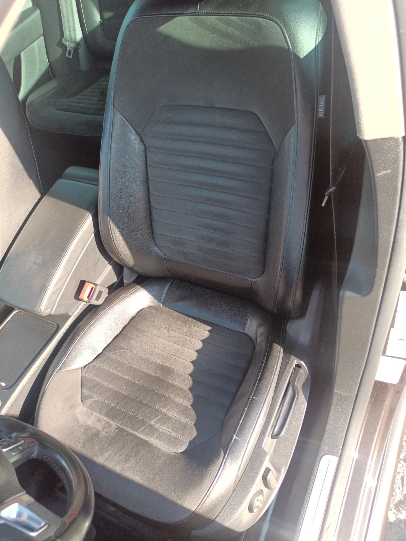 VW Passat B7 2.0 TDI 4 MOTION, снимка 6 - Автомобили и джипове - 56105381