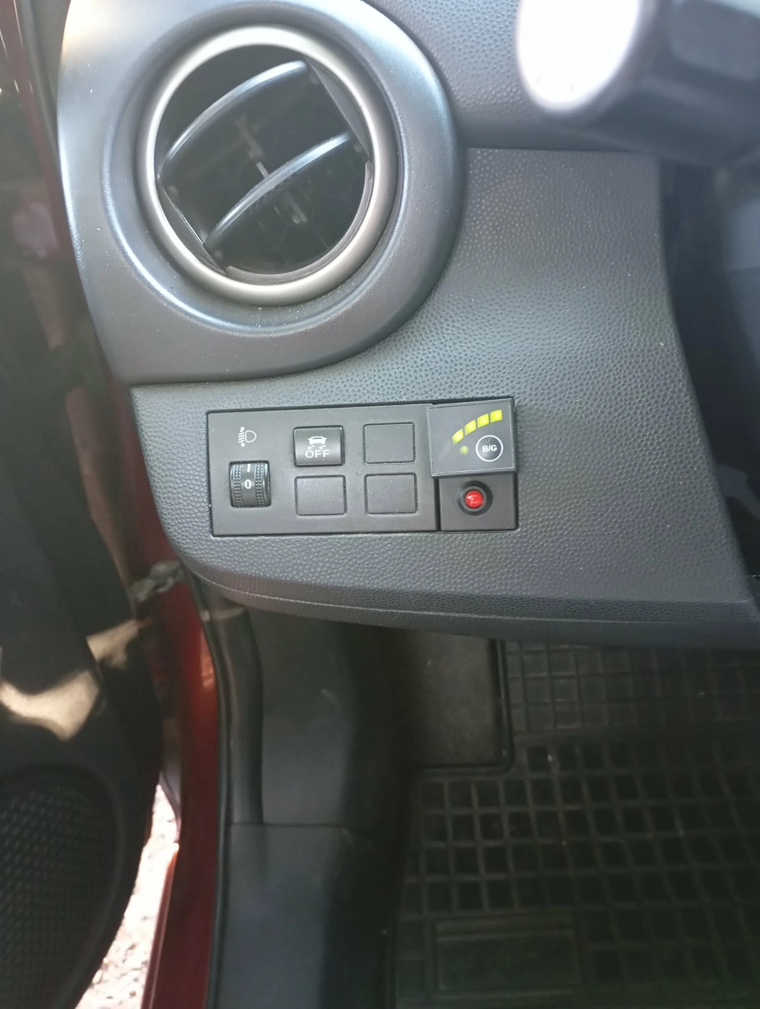 Mazda 2, снимка 3 - Автомобили и джипове - 56503769