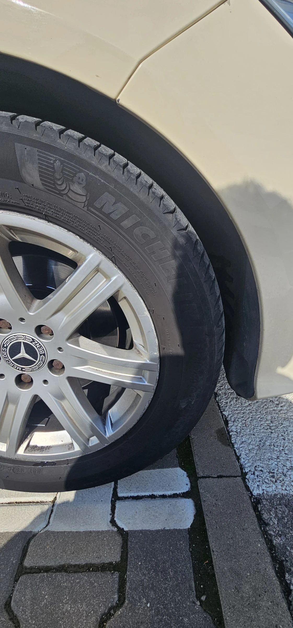 Mercedes-Benz E 200, снимка 11 - Автомобили и джипове - 56542771