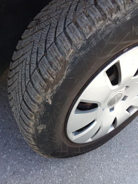 Skoda Yeti, снимка 16 - Автомобили и джипове - 53431135