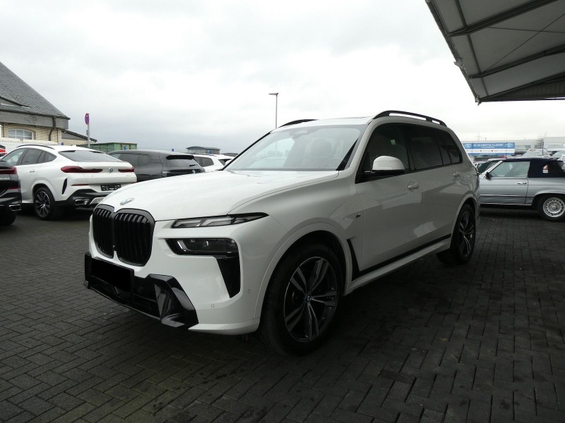 BMW X7 *40d*M-SPORT*PANO*, снимка 3 - Автомобили и джипове - 45095168