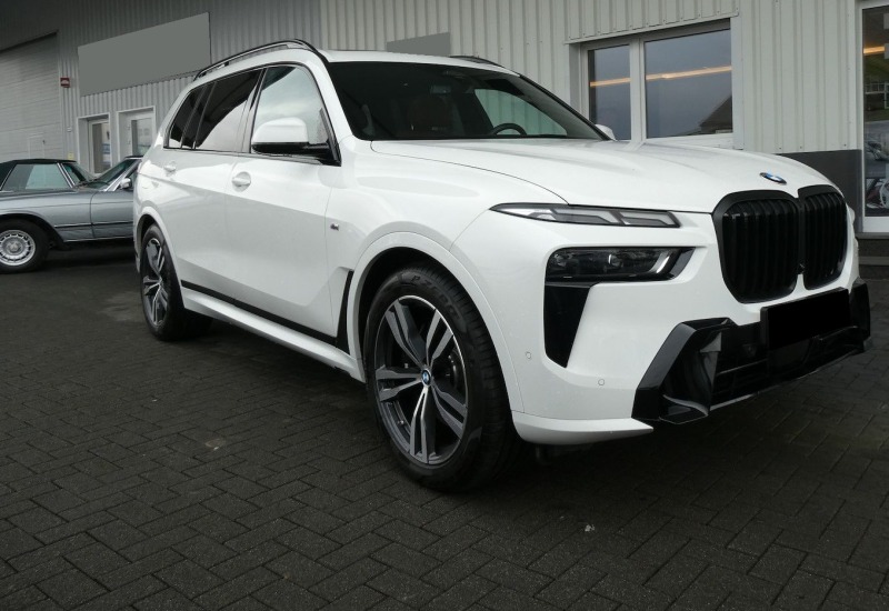 BMW X7 *40d*M-SPORT*PANO*, снимка 1 - Автомобили и джипове - 45095168