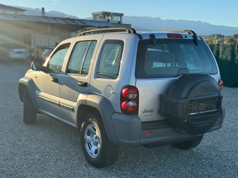 Jeep Cherokee 2.4i 150hp 90 000km, снимка 5 - Автомобили и джипове - 47435647