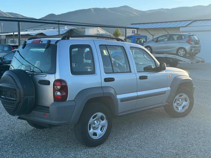 Jeep Cherokee 2.4i 150hp 90 000km, снимка 7 - Автомобили и джипове - 47435647