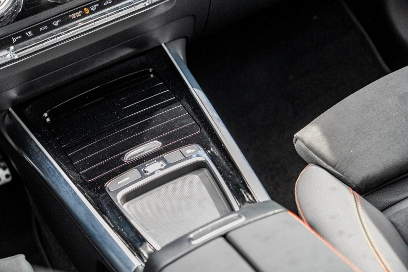 Mercedes-Benz EQA 250 AMG/FACELIFT/NIGHT/360/KEYLESS/DISTRONIC/, снимка 13 - Автомобили и джипове - 51271949