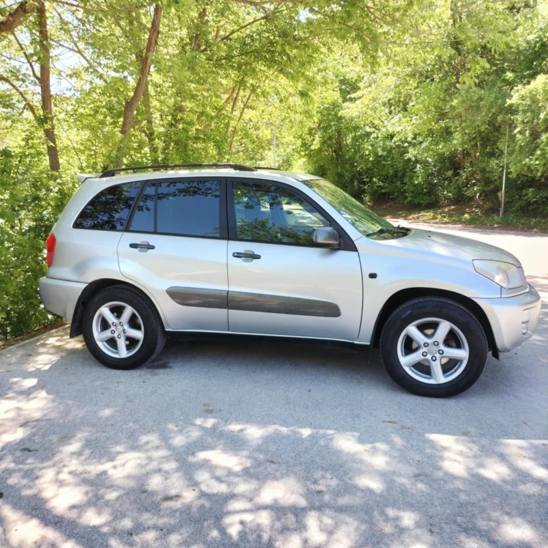 Toyota Rav4, снимка 5 - Автомобили и джипове - 52191433