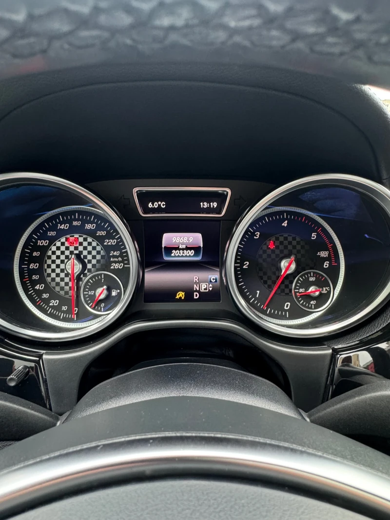 Mercedes-Benz GLE 350 350d 4Matic, снимка 12 - Автомобили и джипове - 52712055