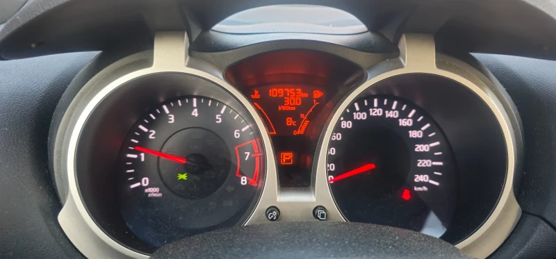 Nissan Juke, снимка 9 - Автомобили и джипове - 52858913