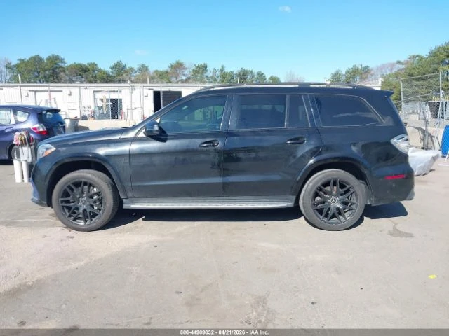 Mercedes-Benz GLS 63 AMG * 4MATIC* КОЖА* ПОДГРЕВ* ПАНОРАМА* NAVI* CARBON* , снимка 12 - Автомобили и джипове - 55007949