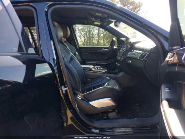 Mercedes-Benz GLS 63 AMG * 4MATIC* КОЖА* ПОДГРЕВ* ПАНОРАМА* NAVI* CARBON* , снимка 4 - Автомобили и джипове - 55007949
