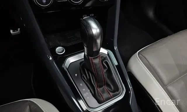 VW T-Roc 2.0TDI | PRESTIGE | BLIND SPOT | CAMERA | , снимка 9 - Автомобили и джипове - 55597585
