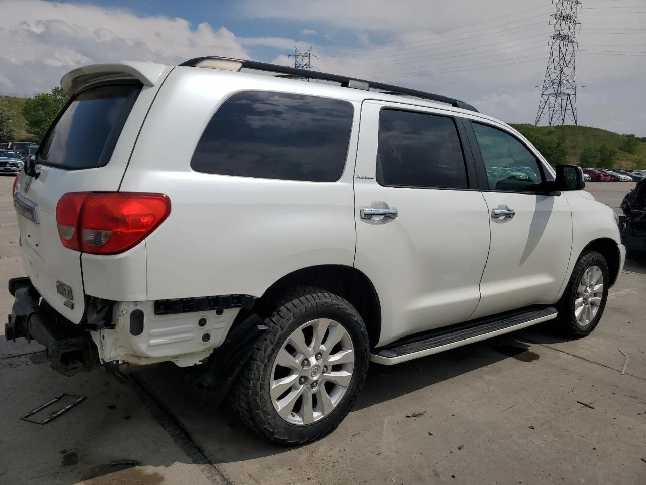 Toyota Sequoia PLATINUM EDITION 5.7L 4x4 - изображение 7